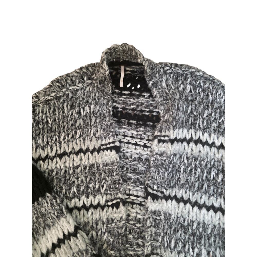 Free People Wanderer Cardigan XS Black White Chunky Knit Wool Sweater Oversized - Picture 6 of 10